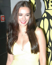 Evelyn Sharma